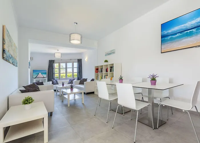 Ξενοδοχείο Panorama 2*